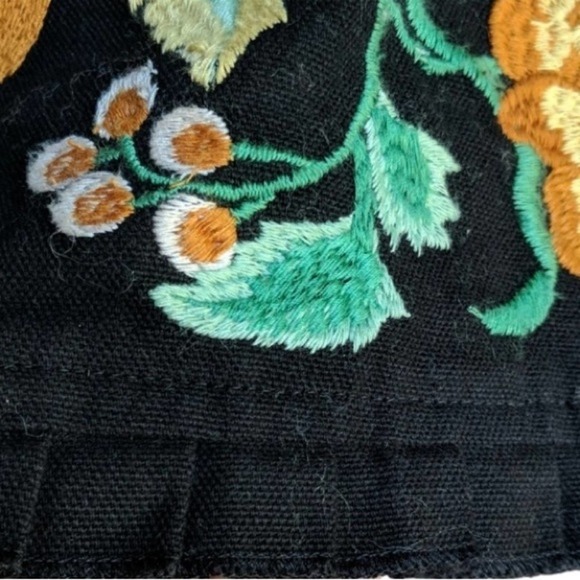 ZARA Woman Embroidered Pleated Hem Mini‎ Skirt Size XS NWT - Picture 11 of 13